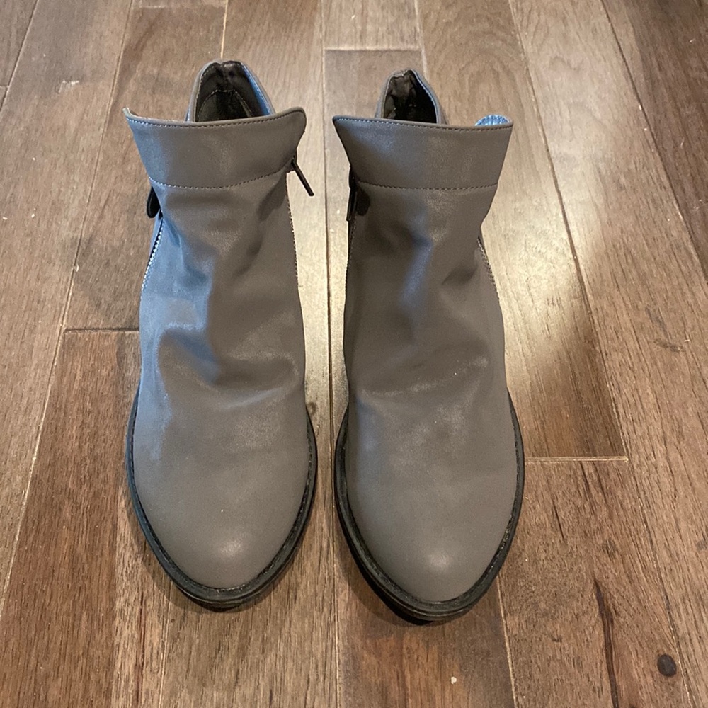 Easy Street Boots